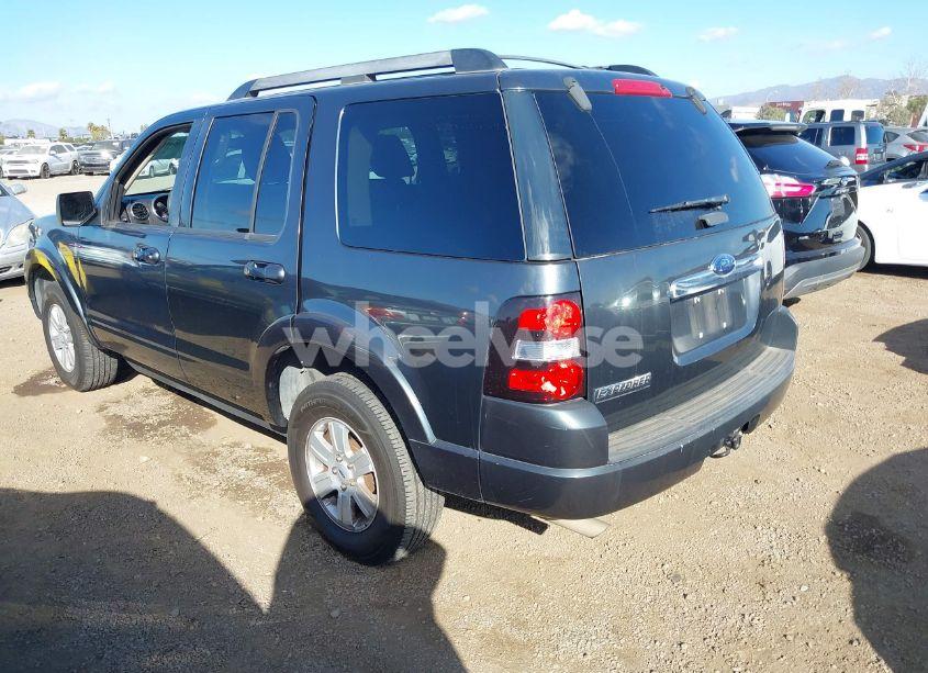 Photo 3 of 2010 Ford Explorer XLT (VIN 1FMEU6DE3AUA12250)