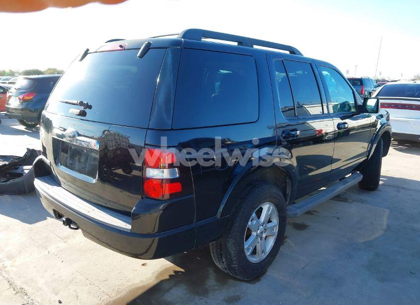 Photo 4 of 2010 Ford Explorer XLT (VIN 1FMEU6DE3AUA83092)