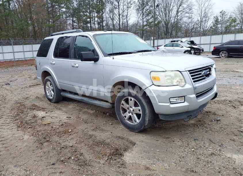 2010 Ford Explorer XLT (VIN 1FMEU6DE4AUA04996) main photo