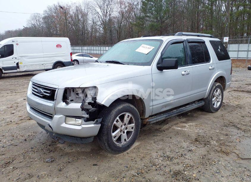 Photo 2 of 2010 Ford Explorer XLT (VIN 1FMEU6DE4AUA04996)