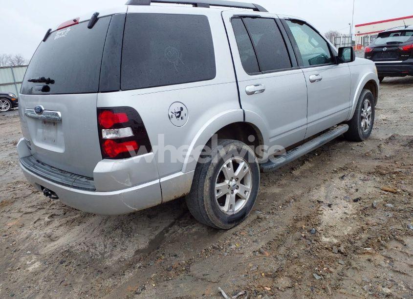 Photo 4 of 2010 Ford Explorer XLT (VIN 1FMEU6DE4AUA04996)