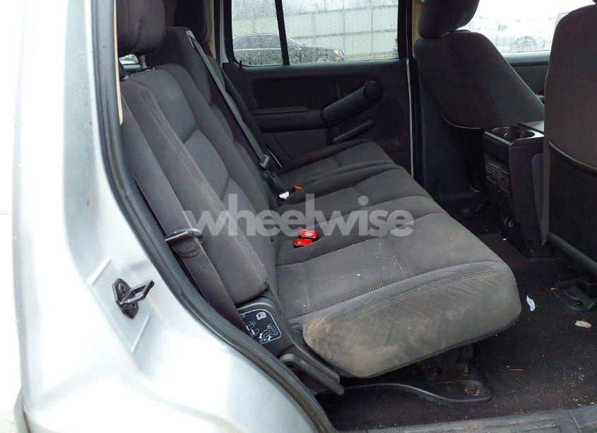 Photo 8 of 2010 Ford Explorer XLT (VIN 1FMEU6DE4AUA04996)