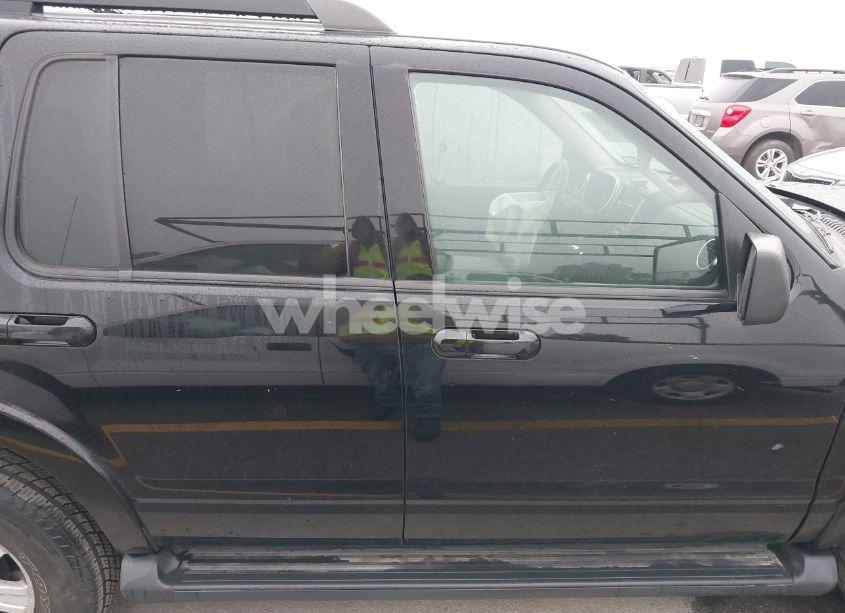 Photo 14 of 2010 Ford Explorer XLT (VIN 1FMEU6DE5AUA15196)