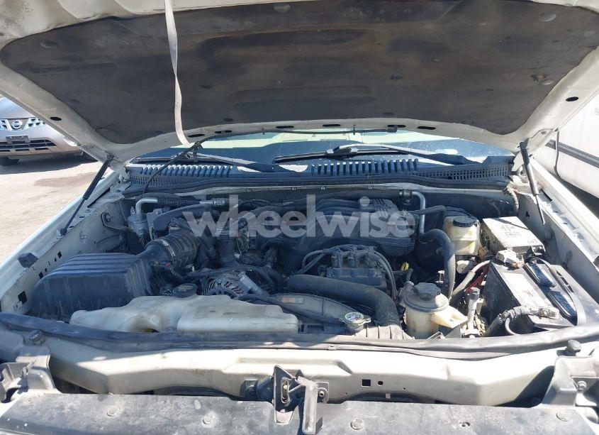 Photo 10 of 2010 Ford Explorer XLT (VIN 1FMEU6DE8AUA53893)