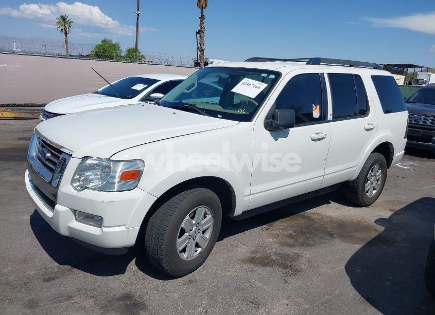 Photo 13 of 2010 Ford Explorer XLT (VIN 1FMEU6DE8AUA53893)