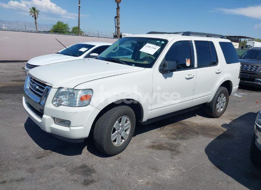 Photo 2 of 2010 Ford Explorer XLT (VIN 1FMEU6DE8AUA53893)