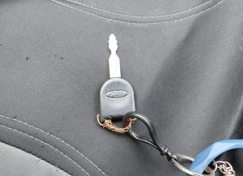 Photo 11 of 2010 Ford Explorer XLT (VIN 1FMEU6DE9AUA10261)