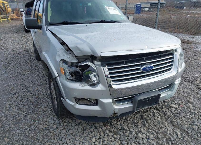 Photo 6 of 2010 Ford Explorer XLT (VIN 1FMEU6DE9AUA10261)