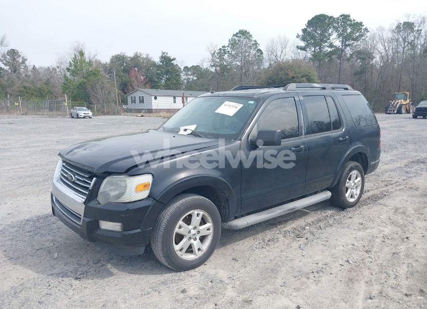 Photo 2 of 2010 Ford Explorer XLT (VIN 1FMEU6DE9AUA59055)