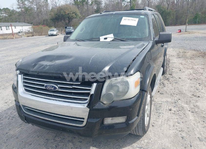 Photo 6 of 2010 Ford Explorer XLT (VIN 1FMEU6DE9AUA59055)