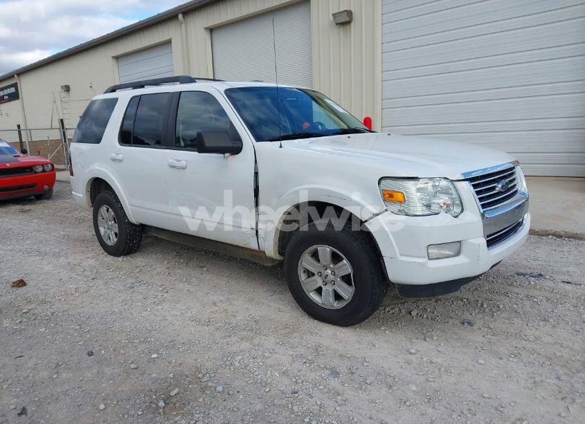 2010 Ford Explorer XLT (VIN 1FMEU6DE9AUA70511) main photo