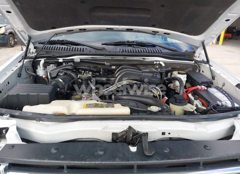 Photo 10 of 2010 Ford Explorer XLT (VIN 1FMEU6DE9AUA70511)