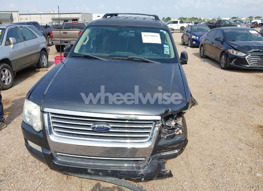 Photo 13 of 2010 Ford Explorer XLT (VIN 1FMEU6DEXAUA55838)