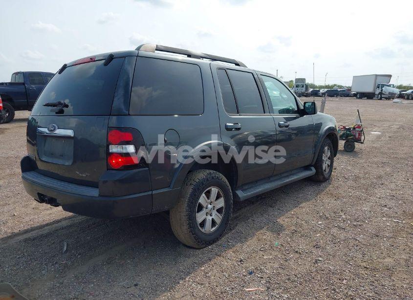 Photo 4 of 2010 Ford Explorer XLT (VIN 1FMEU6DEXAUA55838)