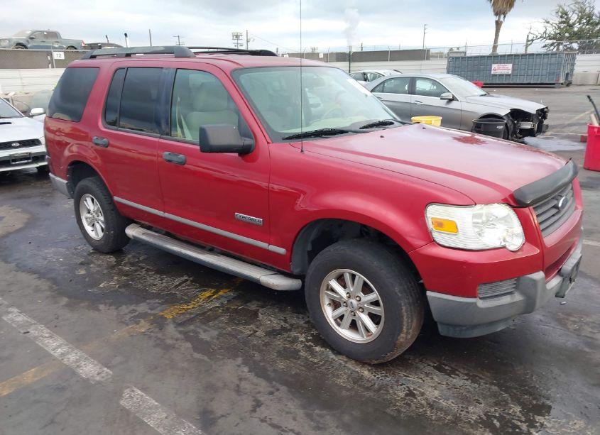 2006 Ford Explorer XLS (VIN 1FMEU72E16UA67795) main photo