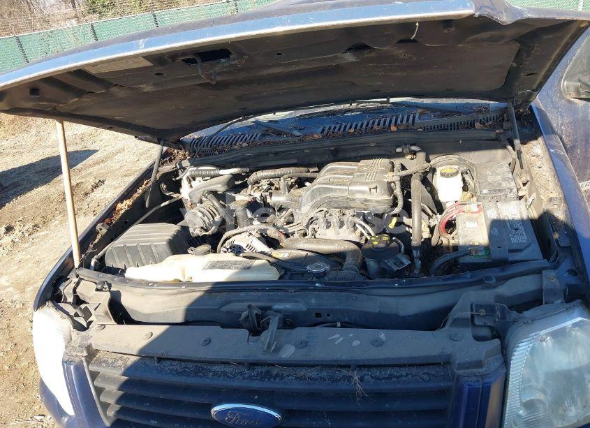 Photo 10 of 2006 Ford Explorer XLS (VIN 1FMEU72E16UB28076)