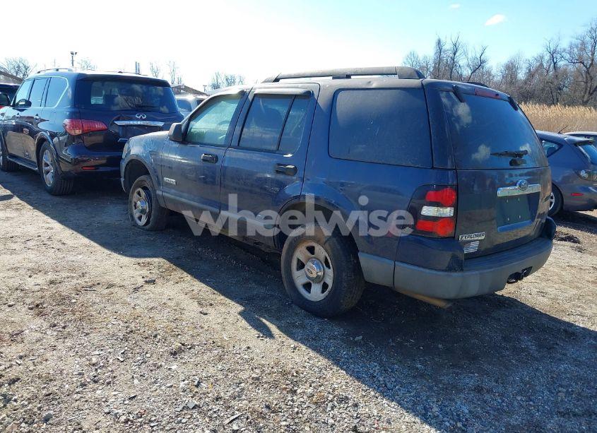 Photo 3 of 2006 Ford Explorer XLS (VIN 1FMEU72E16UB28076)