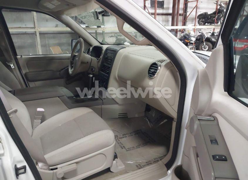 Photo 5 of 2006 Ford Explorer XLS (VIN 1FMEU72E26UB19192)