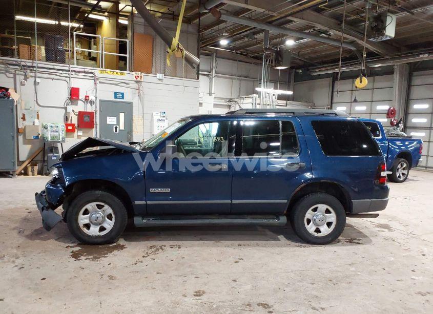 Photo 14 of 2006 Ford Explorer XLS (VIN 1FMEU72E26UB63399)