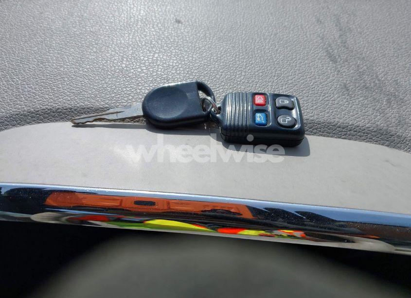 Photo 11 of 2006 Ford Explorer XLS (VIN 1FMEU72E36UA81732)