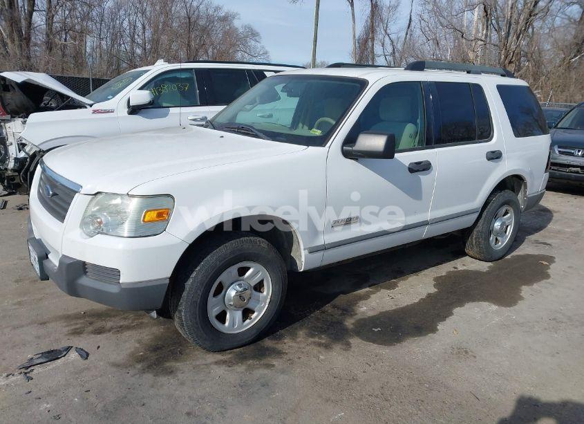 Photo 2 of 2006 Ford Explorer XLS (VIN 1FMEU72E36UA81732)