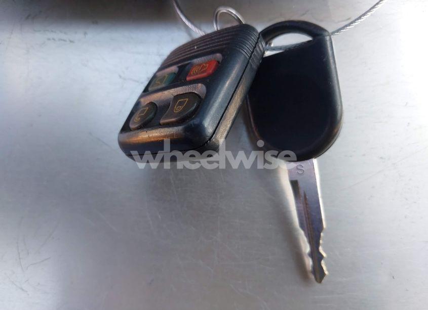 Photo 11 of 2006 Ford Explorer XLS (VIN 1FMEU72E76UB31726)