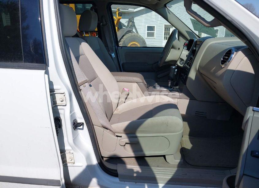 Photo 5 of 2006 Ford Explorer XLS (VIN 1FMEU72E76UB31726)