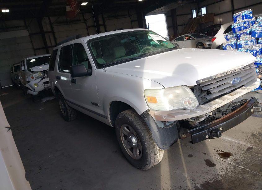 2006 Ford Explorer XLS (VIN 1FMEU72EX6UB51209) main photo