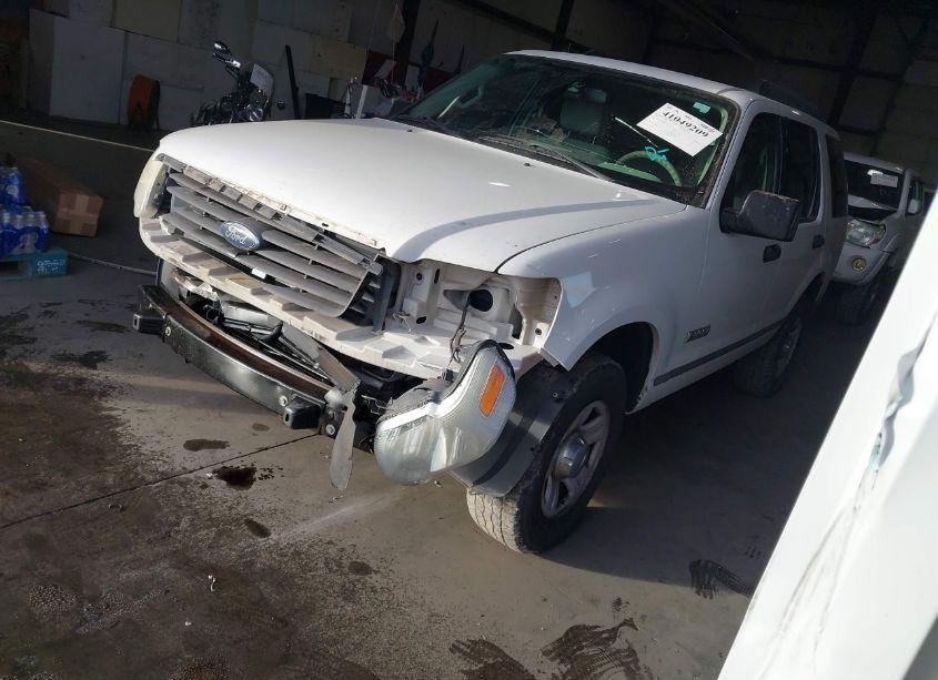 Photo 2 of 2006 Ford Explorer XLS (VIN 1FMEU72EX6UB51209)