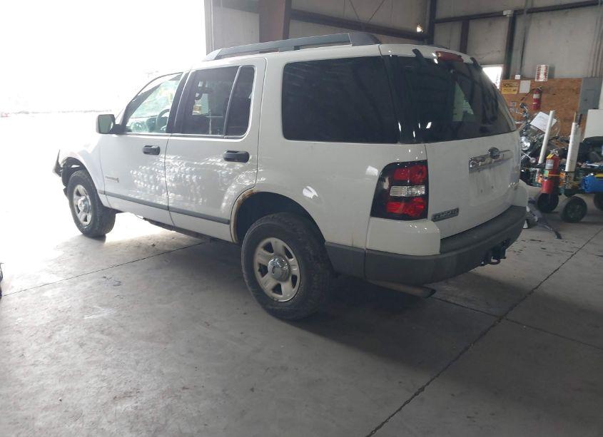 Photo 3 of 2006 Ford Explorer XLS (VIN 1FMEU72EX6UB51209)