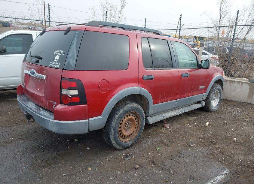 Photo 4 of 2006 Ford Explorer XLT (VIN 1FMEU73806ZA04487)
