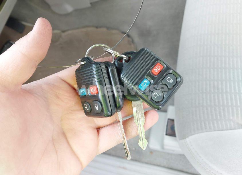 Photo 11 of 2006 Ford Explorer XLT (VIN 1FMEU73836UA58492)