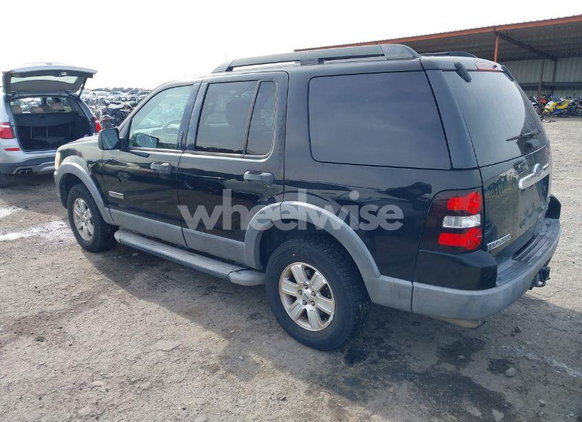 Photo 3 of 2006 Ford Explorer XLT (VIN 1FMEU73836UA58492)