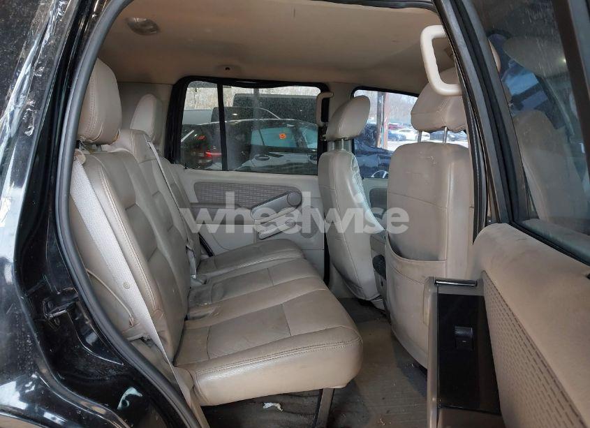 Photo 8 of 2006 Ford Explorer XLT (VIN 1FMEU73846UB53904)