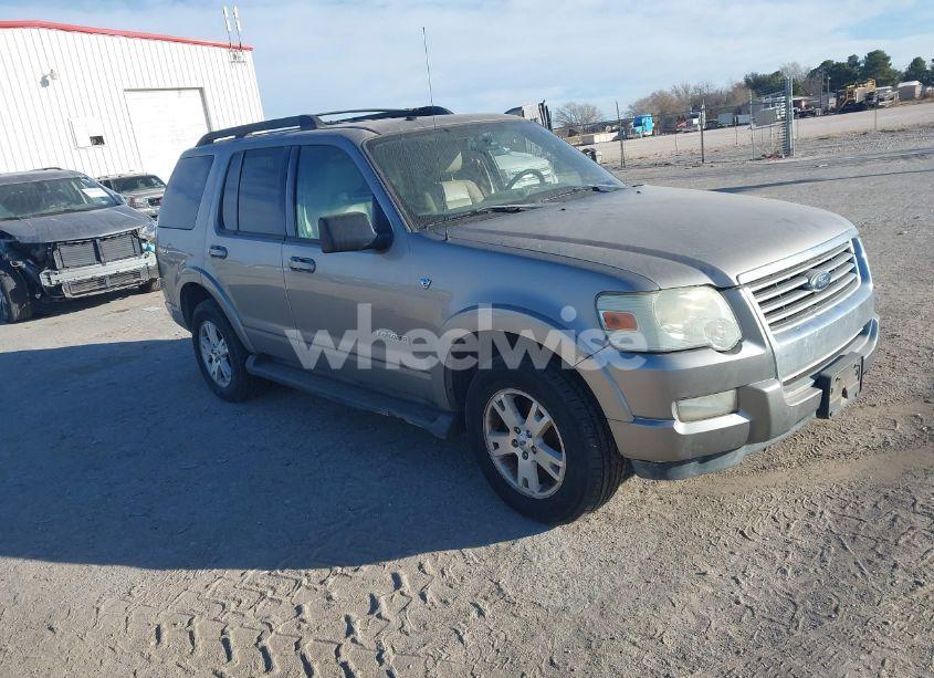 2008 Ford Explorer XLT (VIN 1FMEU73848UA69018) main photo