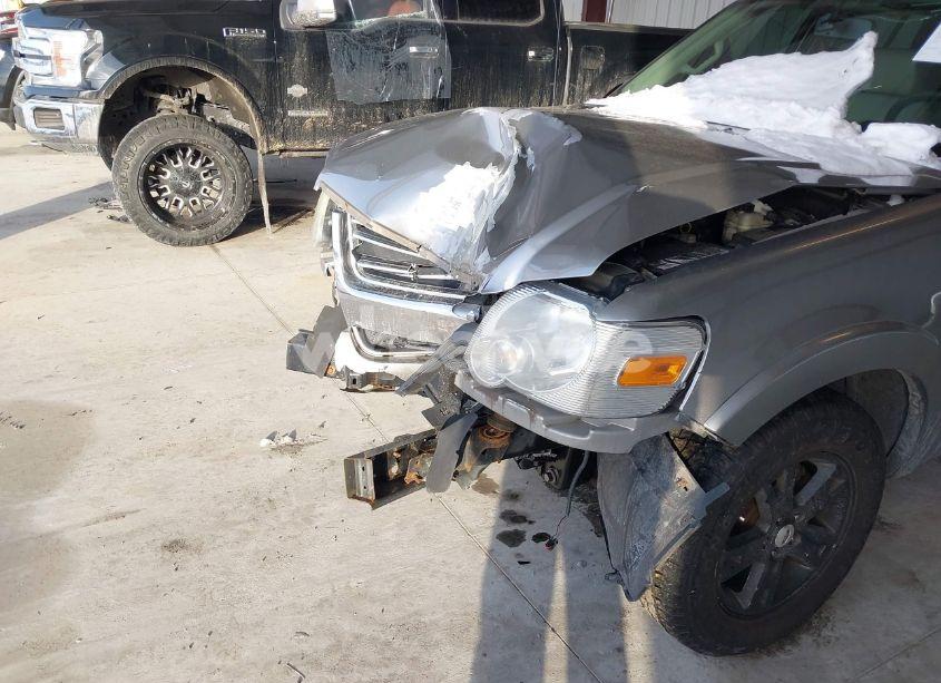 Photo 14 of 2008 Ford Explorer XLT (VIN 1FMEU73858UA42314)