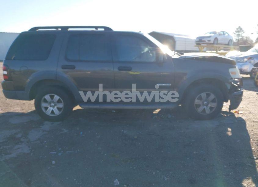 Photo 12 of 2006 Ford Explorer XLT (VIN 1FMEU73876UB55307)