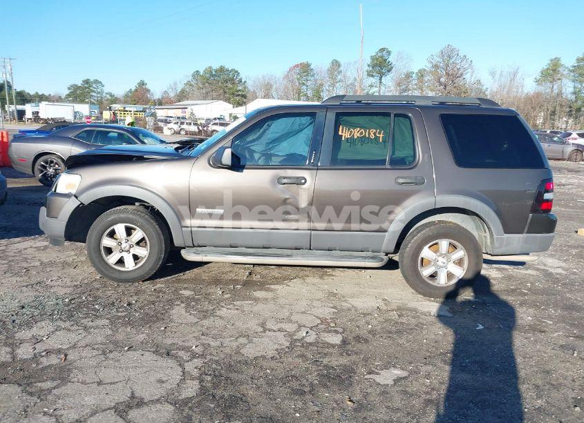 Photo 13 of 2006 Ford Explorer XLT (VIN 1FMEU73876UB55307)