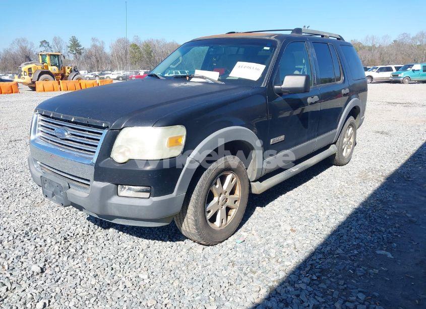 Photo 2 of 2006 Ford Explorer XLT (VIN 1FMEU73886UB29427)
