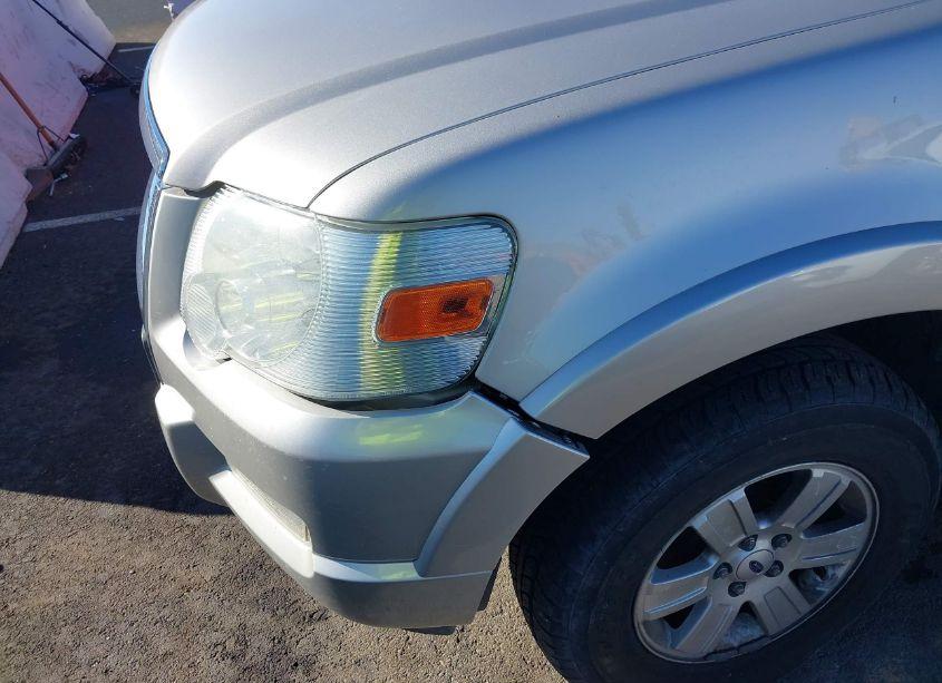 Photo 13 of 2008 Ford Explorer XLT (VIN 1FMEU73888UA84864)