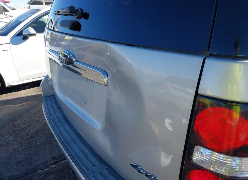 Photo 6 of 2008 Ford Explorer XLT (VIN 1FMEU73888UA84864)