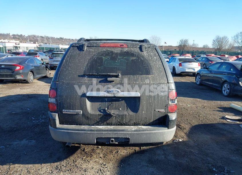 Photo 17 of 2006 Ford Explorer XLT (VIN 1FMEU73896ZA09638)