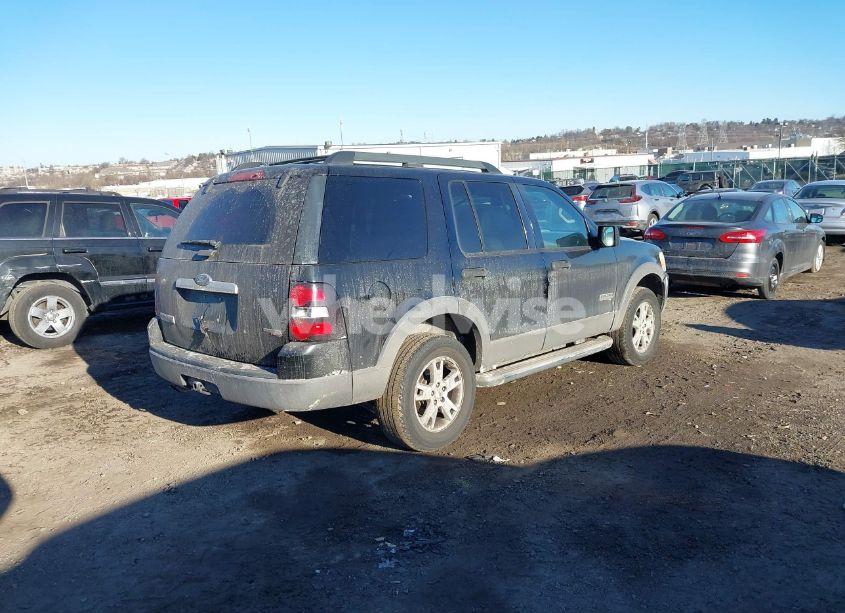 Photo 4 of 2006 Ford Explorer XLT (VIN 1FMEU73896ZA09638)