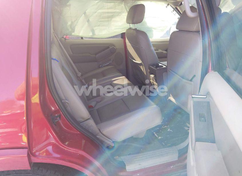 Photo 8 of 2007 Ford Explorer XLT (VIN 1FMEU73897UA49409)