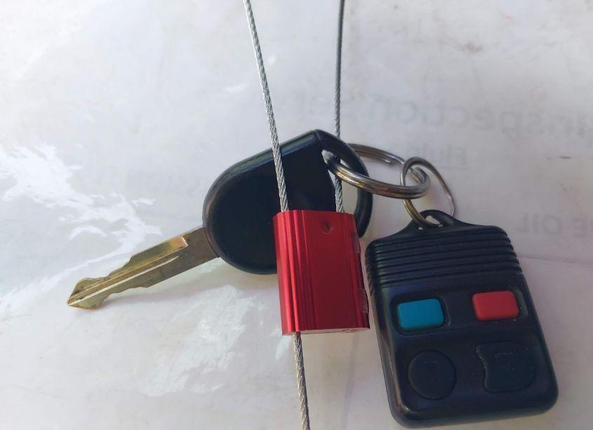 Photo 11 of 2006 Ford Explorer XLT (VIN 1FMEU73E06UA64188)