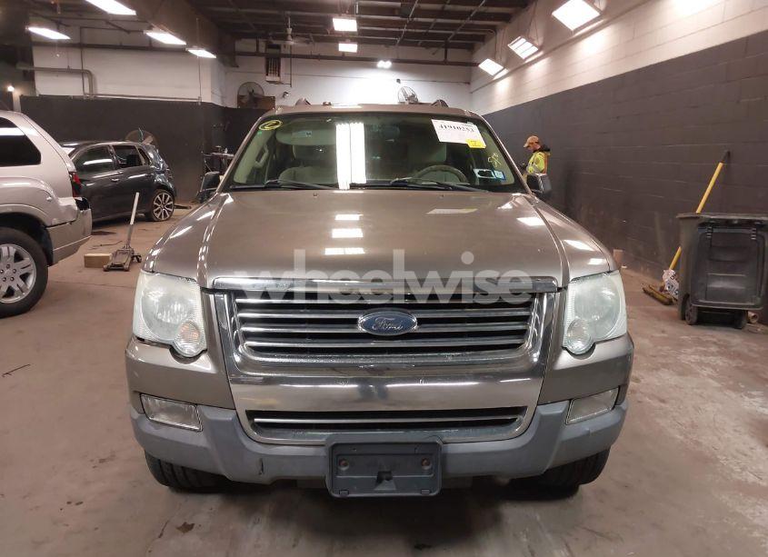 Photo 12 of 2006 Ford Explorer XLT (VIN 1FMEU73E06UB06021)