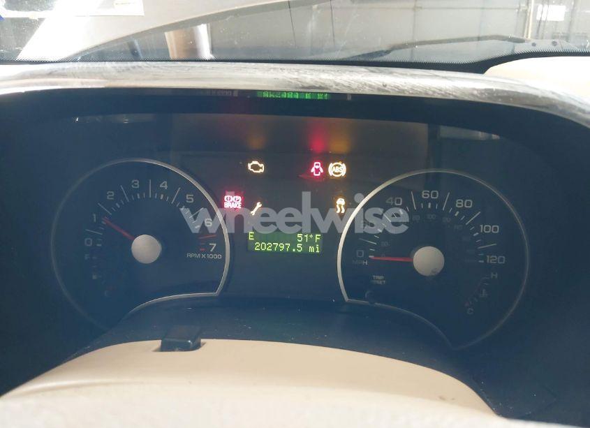 Photo 7 of 2006 Ford Explorer XLT (VIN 1FMEU73E06UB06021)