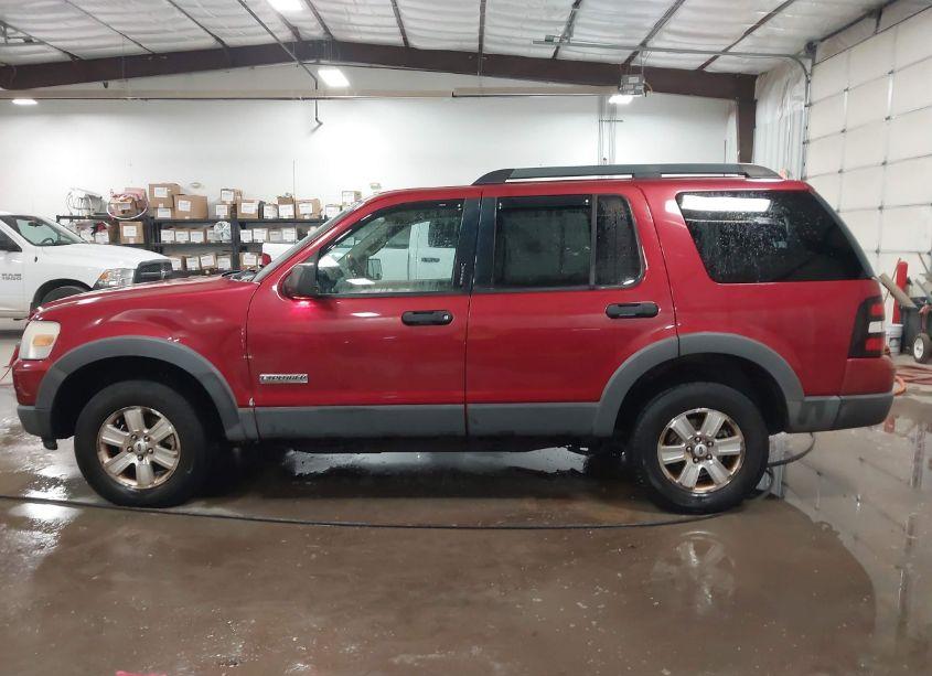 Photo 14 of 2006 Ford Explorer XLT (VIN 1FMEU73E06ZA08769)