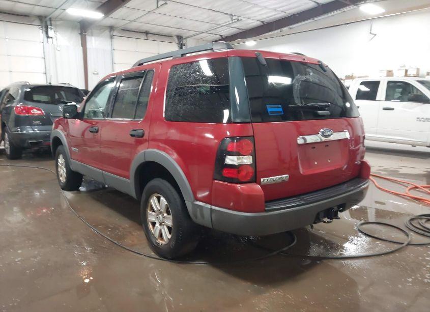 Photo 3 of 2006 Ford Explorer XLT (VIN 1FMEU73E06ZA08769)