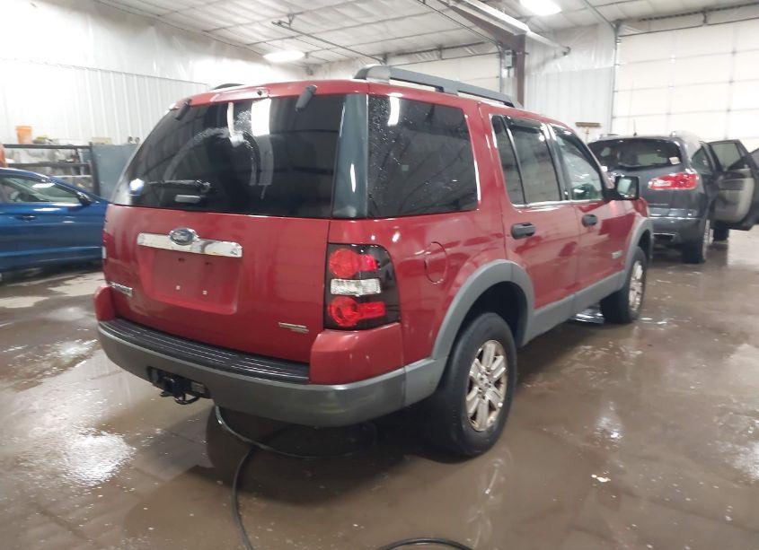 Photo 4 of 2006 Ford Explorer XLT (VIN 1FMEU73E06ZA08769)